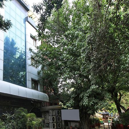 Hotel Oscar - Hauz Khas New Delhi Extérieur photo