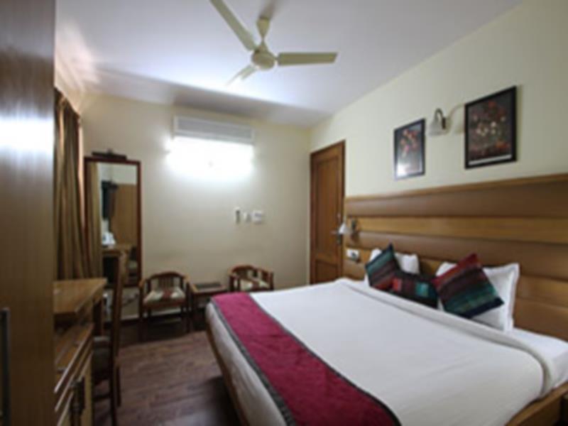 Hotel Oscar - Hauz Khas New Delhi Extérieur photo