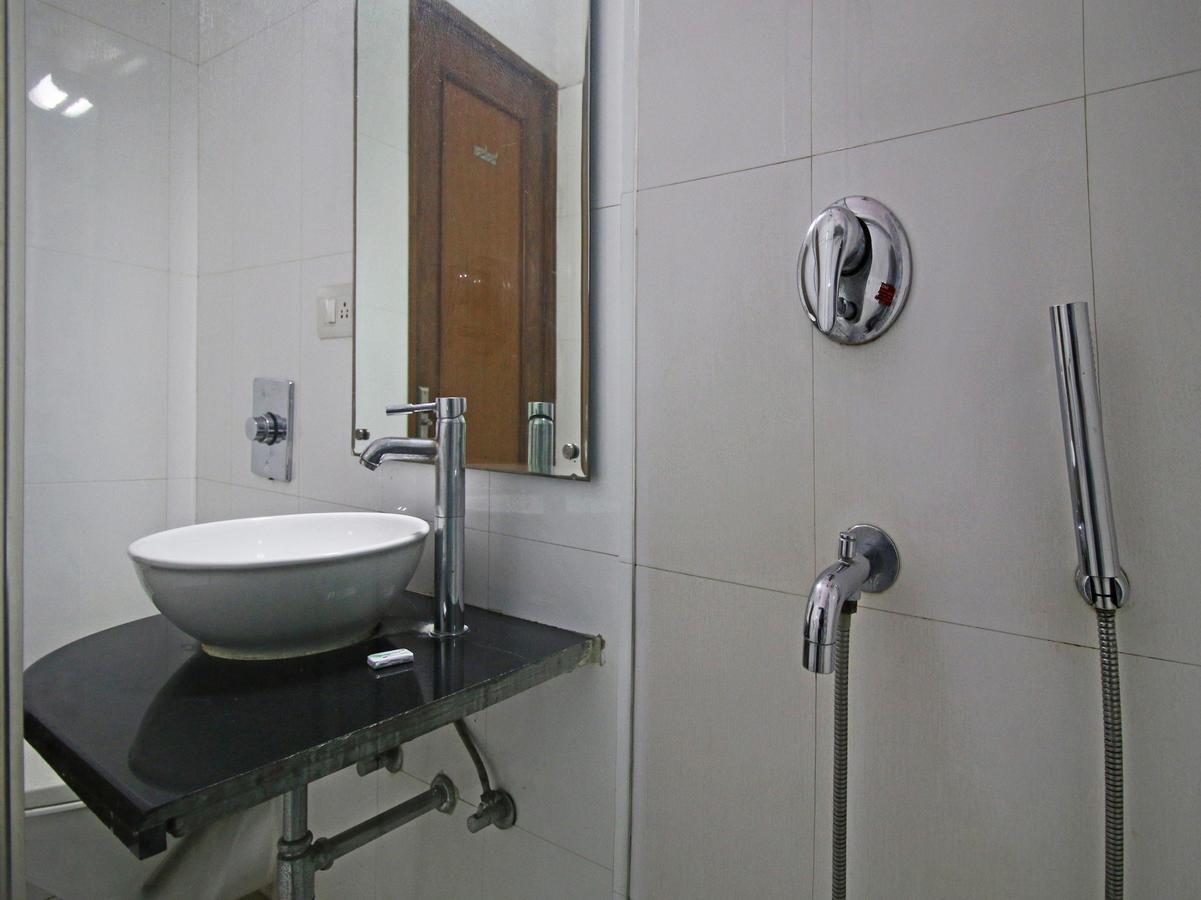 Hotel Oscar - Hauz Khas New Delhi Extérieur photo