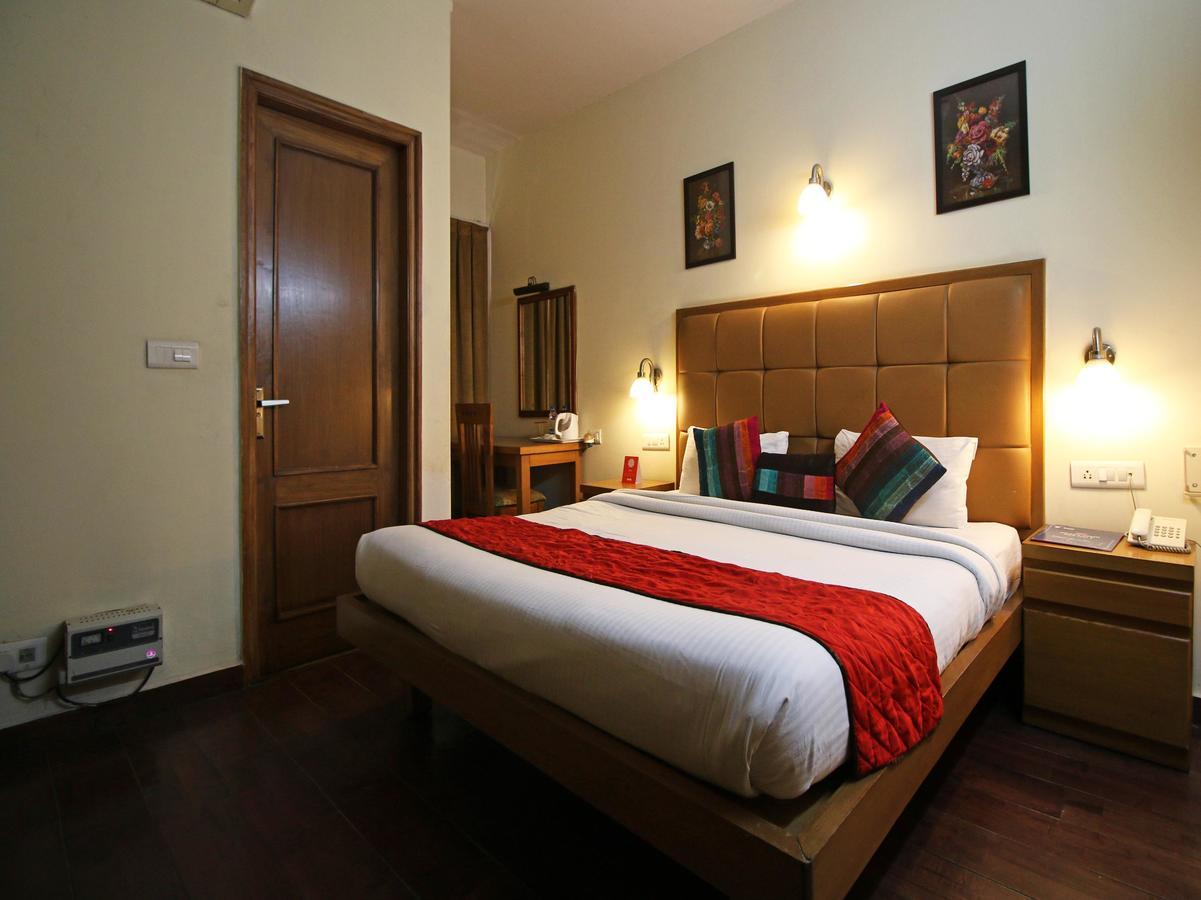 Hotel Oscar - Hauz Khas New Delhi Extérieur photo